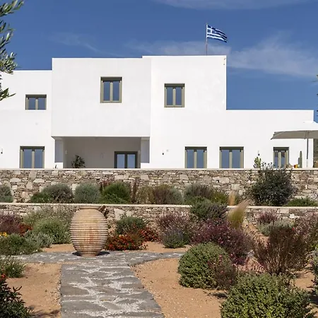 Gaia - Design And Convivial Villa